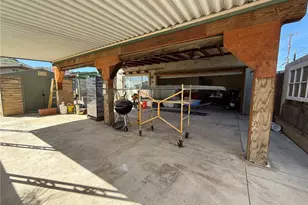 18284 9th St, Bloomington, CA 92316 - Photo 29