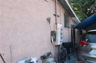6007 Holmes, Los Angeles, CA 90001 - Photo 13
