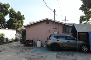 6007 Holmes, Los Angeles, CA 90001 - Photo 11