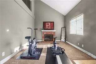 16117 Trailwinds Dr, Fontana, CA 92337 - Photo 9