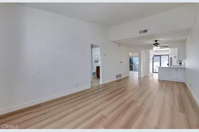 10425 Hayford Street #B, Bellflower, CA 90706 - Photo 5