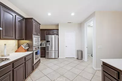 1011 Violet Court, Beaumont, CA 92223 - Photo 19