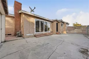 12029 Belhaven St, Los Angeles, CA 90059 - Photo 37