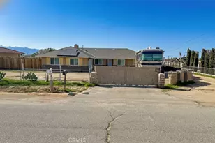 11922 Calcite Ave, Hesperia, CA 92345 - Photo 7