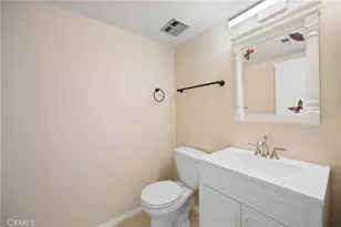 1381 S Walnut St, Anaheim, CA 92802 - Photo 17