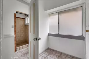 1021 W 48th, Los Angeles, CA 90037 - Photo 15