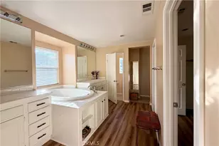 28410 Agajanian, Saugus, CA 91390 - Photo 31