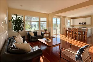 28410 Agajanian, Saugus, CA 91390 - Photo 5