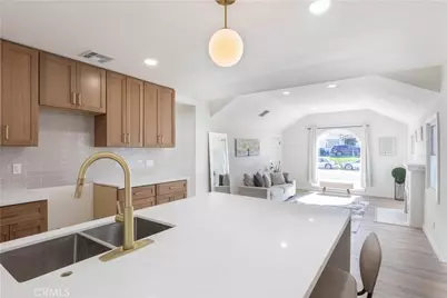 1529 W 96th Street, Los Angeles, CA 90047 - Photo 19