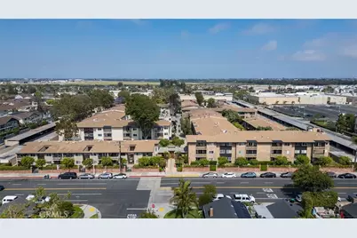 12200 Montecito Road #D101, Seal Beach, CA 90740 - Photo 1