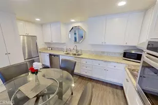 13721 Alderwood Ln #28 E M3, Seal Beach, CA 90740 - Photo 9