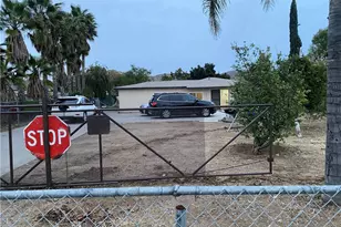 10025 Mission, Jurupa Valley, CA 92509 - Photo 23