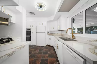 210 Silverlake, Placentia, CA 92870 - Photo 9