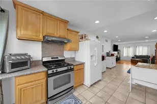 2142 W Liverpool, Anaheim, CA 92804 - Photo 9