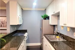 1725 Loma, Long Beach, CA 90804 - Photo 5