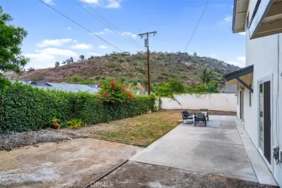 19261 Brae, Santa Ana, CA 92705 - Photo 23