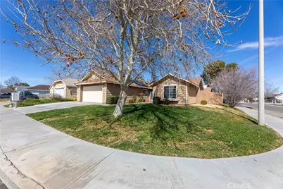 719 W Avenue H2, Lancaster, CA 93534 - Photo 3