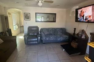 223 S Kern, Los Angeles, CA 90022 - Photo 3