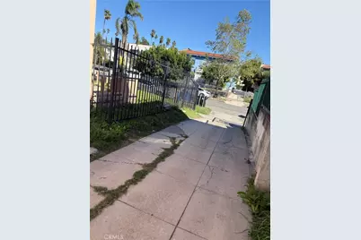 109 S Catalina Street, Los Angeles, CA 90004 - Photo 9