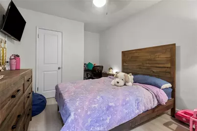 200 E Barclay Street, Long Beach, CA 90805 - Photo 13