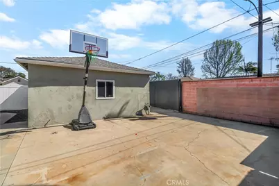 200 E Barclay Street, Long Beach, CA 90805 - Photo 21