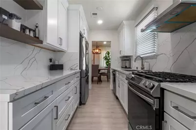 200 E Barclay Street, Long Beach, CA 90805 - Photo 3