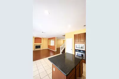 15082 Zircon, Victorville, CA 92394 - Photo 5