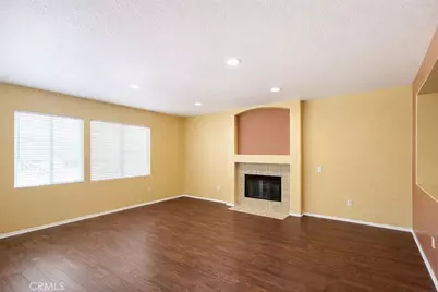 15082 Zircon, Victorville, CA 92394 - Photo 3
