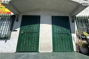 535 W 54th St, Los Angeles, CA 90037 - Photo 19