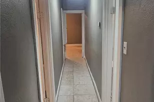 535 W 54th St, Los Angeles, CA 90037 - Photo 5