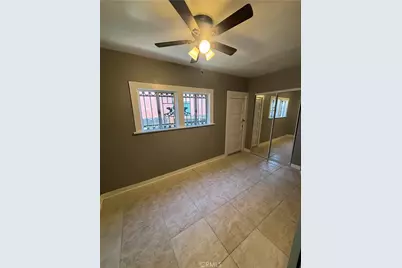 535 West 54th Street, Los Angeles, CA 90037 - Photo 15