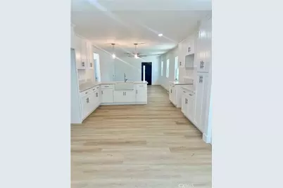 8508 Ramona, Bellflower, CA 90706 - Photo 9