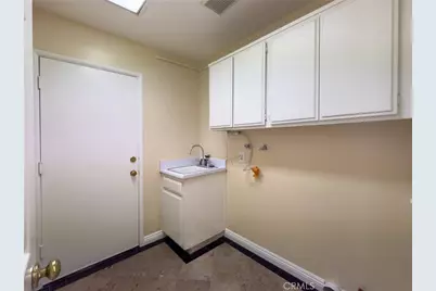 11037 Biella, Whittier, CA 90604 - Photo 31