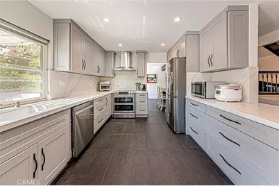 5316 Vista Real, Cypress, CA 90630 - Photo 11