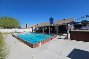 12996 Pacoima, Victorville, CA 92392 - Photo 7