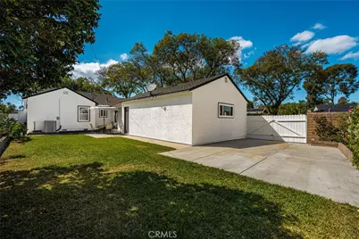 1842 N Greenbrier, Long Beach, CA 90815 - Photo 43