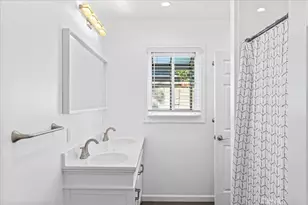 421 E Roosevelt, Long Beach, CA 90807 - Photo 11