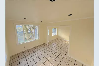 9622 Evers, Los Angeles, CA 90002 - Photo 5
