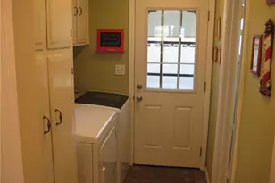 11408 214th, Lakewood, CA 90715 - Photo 9