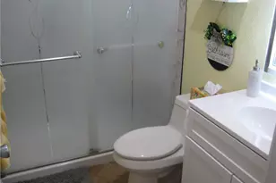 11408 214th, Lakewood, CA 90715 - Photo 19