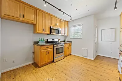 1832 N Brighton, Burbank, CA 91506 - Photo 9