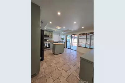 17924 Redwood Avenue, Bellflower, CA 90706 - Photo 5