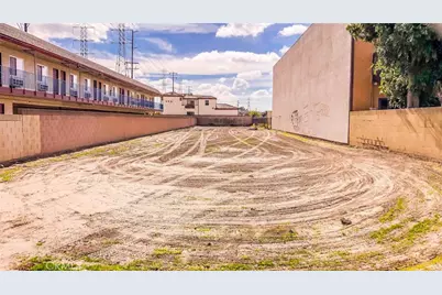 8826 Artesia, Bellflower, CA 90706 - Photo 5