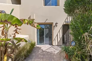 1045 Villorrio, Palm Springs, CA 92262 - Photo 3