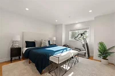 742 N Detroit Street, Los Angeles, CA 90046 - Photo 19