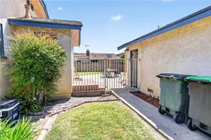 10300 Monterey St, Bellflower, CA 90706 - Photo 23