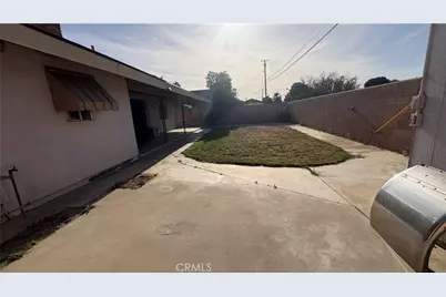 2004 Julian, Bakersfield, CA 93304 - Photo 21