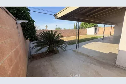 2004 Julian, Bakersfield, CA 93304 - Photo 23