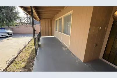 2004 Julian, Bakersfield, CA 93304 - Photo 9