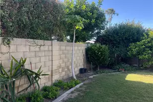 19003 Vickie Ave, Cerritos, CA 90703 - Photo 47